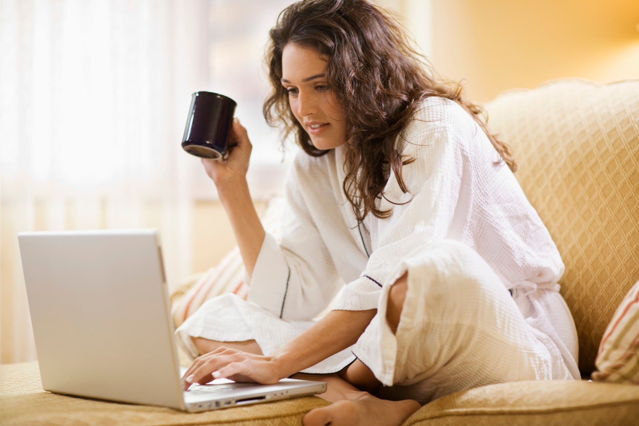 Picture_woman-working-from-home